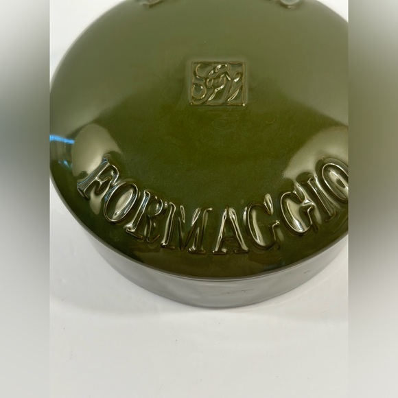 Gourmet du Village Bistro Collection Brie Cheese Fromage Baker dark green Round - Picture 2 of 8